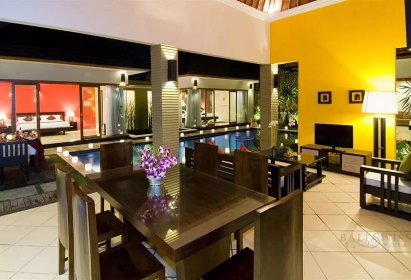 בית מלון כפרי Bali Swiss Villa