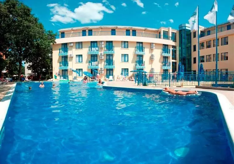 Hotel Blue Sky   Parking & All Inclusive