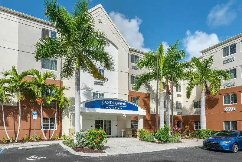 호텔 Candlewood Suites Fort Myers/sanibel Gateway, An Ihg