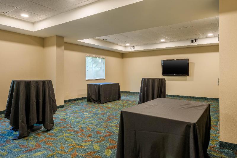 فندق Candlewood Suites Fort Myers/sanibel Gateway, An Ihg