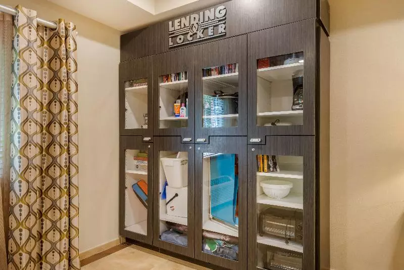 호텔 Candlewood Suites Fort Myers/sanibel Gateway, An Ihg