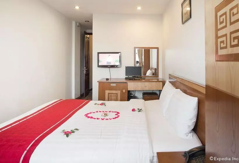 هتل Hanoi Charming House