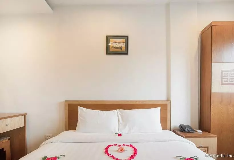 هتل Hanoi Charming House