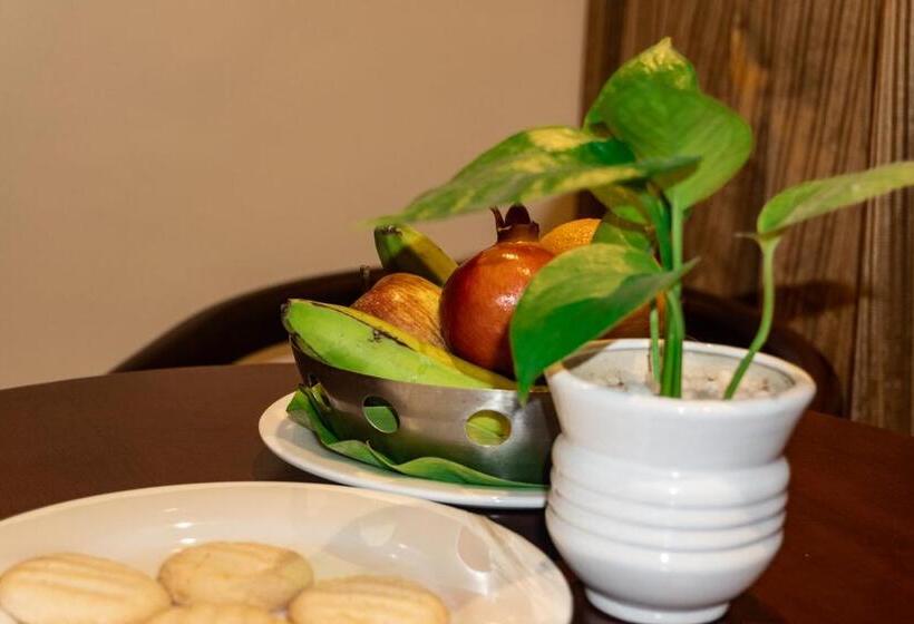 Hotel Classic Sarovar Portico Trivandrum