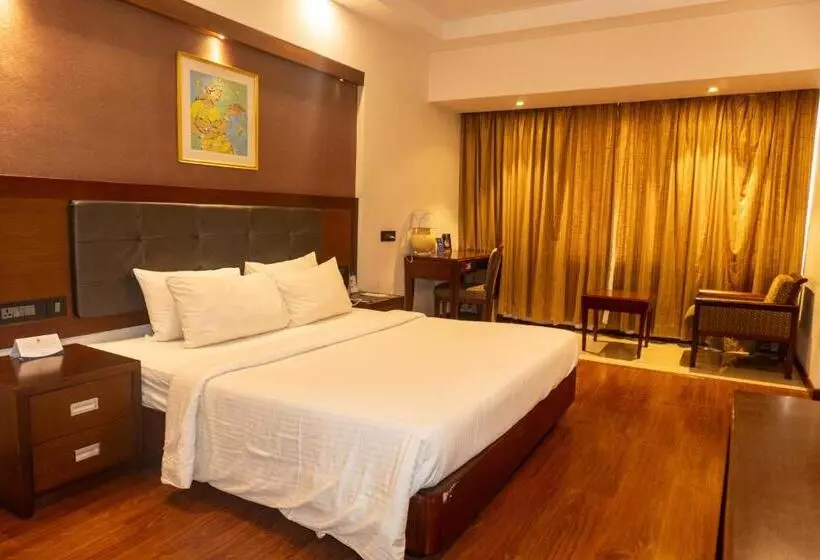Отель Classic Sarovar Portico Trivandrum