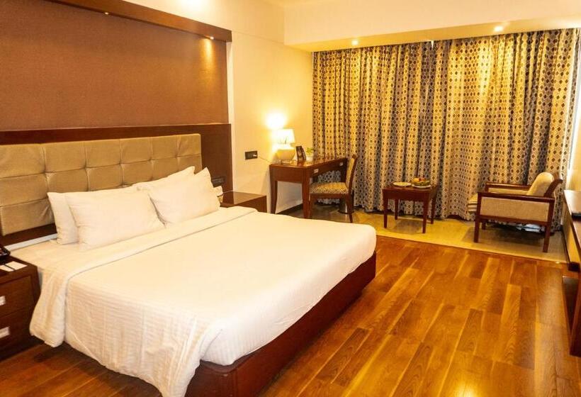 Hotel Classic Sarovar Portico Trivandrum