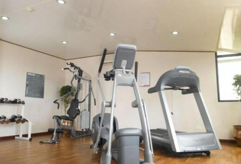 Hotel Classic Sarovar Portico Trivandrum