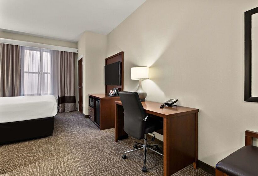 فندق Comfort Suites