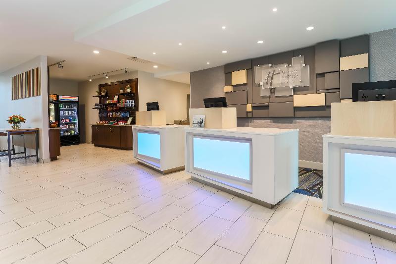 Holiday Inn Express Hotel & Suites Fort Worth Downtown, An Ihg