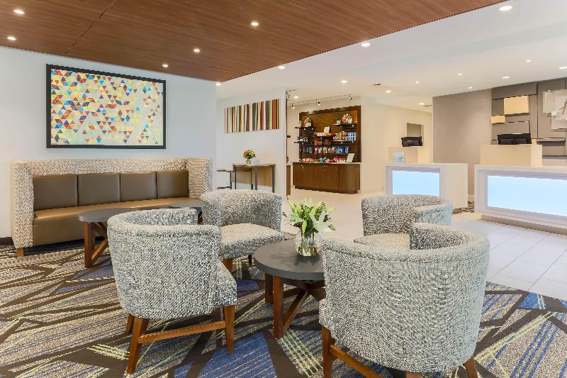 Holiday Inn Express Hotel & Suites Fort Worth Downtown, An Ihg