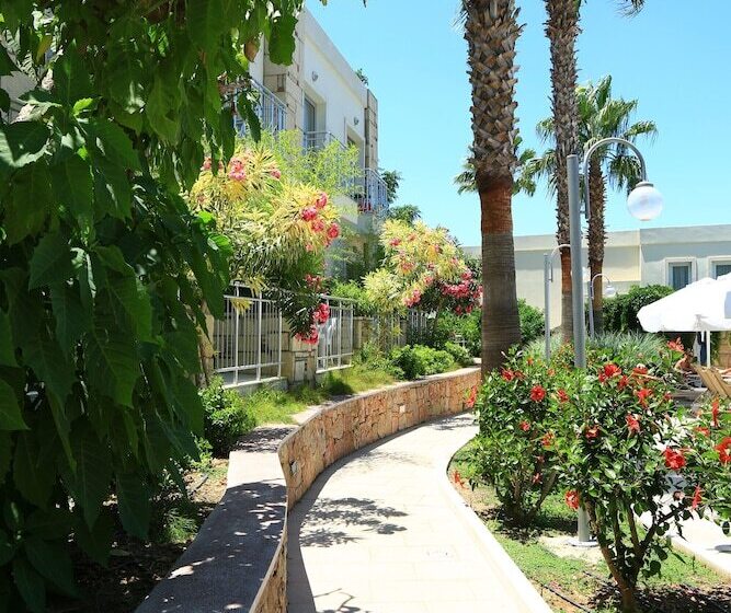 Hotelli Mandarin Resort & Spa