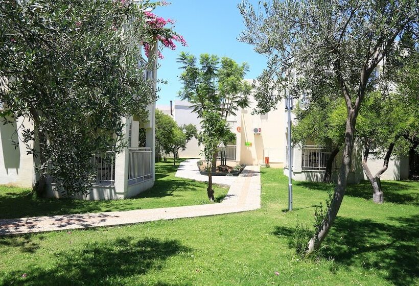 Hotelli Mandarin Resort & Spa