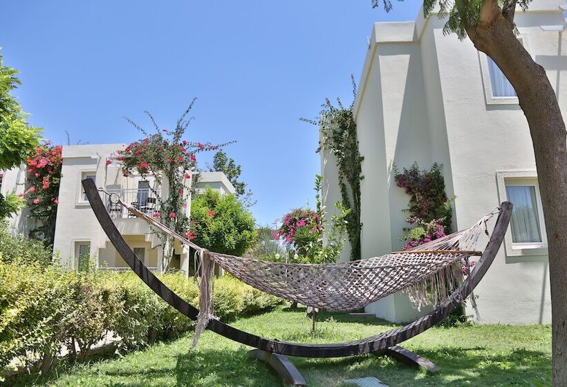 Hotelli Mandarin Resort & Spa