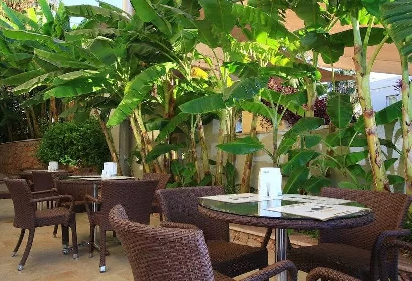 Отель Mandarin Resort & Spa