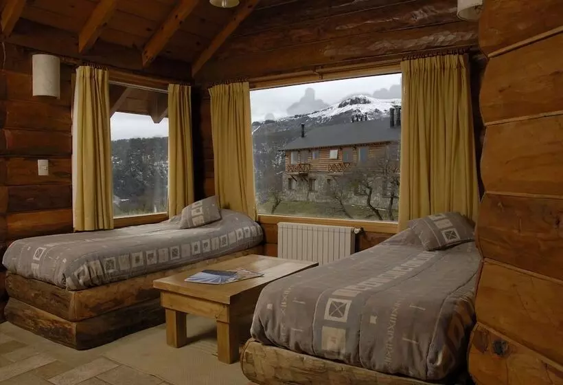 هتل Miradores Del Lanin