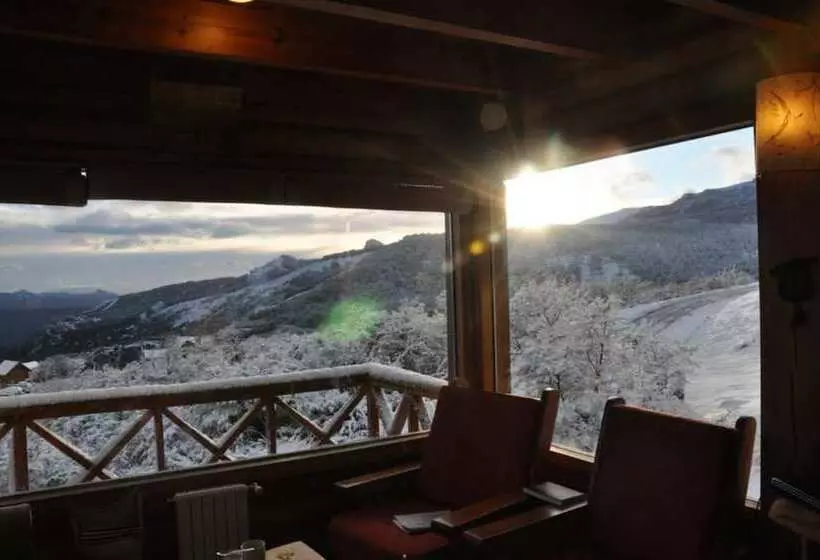 هتل Miradores Del Lanin