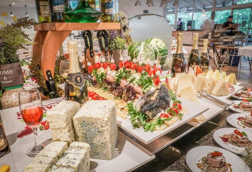 בית מלון כפרי Ralitsa Aquaclub   All Inclusive Plus Aquapark