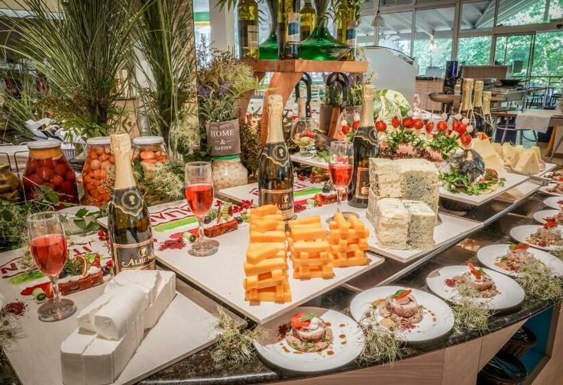 בית מלון כפרי Ralitsa Aquaclub   All Inclusive Plus Aquapark