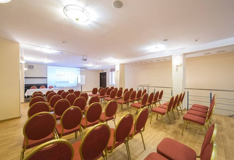 فندق Optima Dworzec Lviv