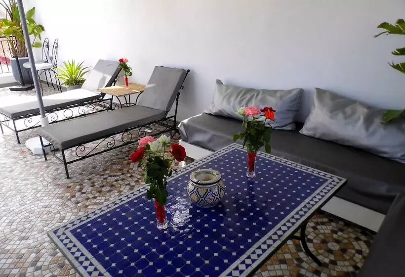 هتل Riad Marlinea