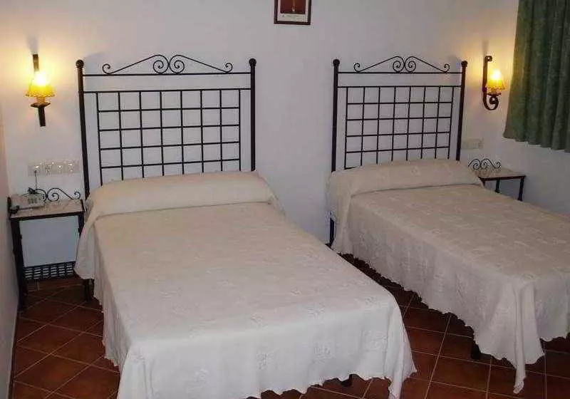 Hotel Rural La Yedra