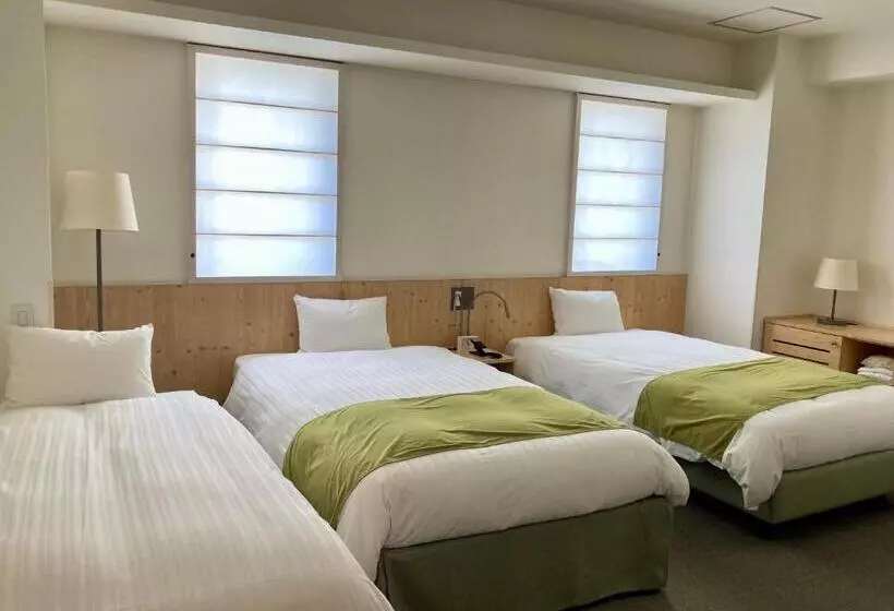 Отель Shin Osaka Station