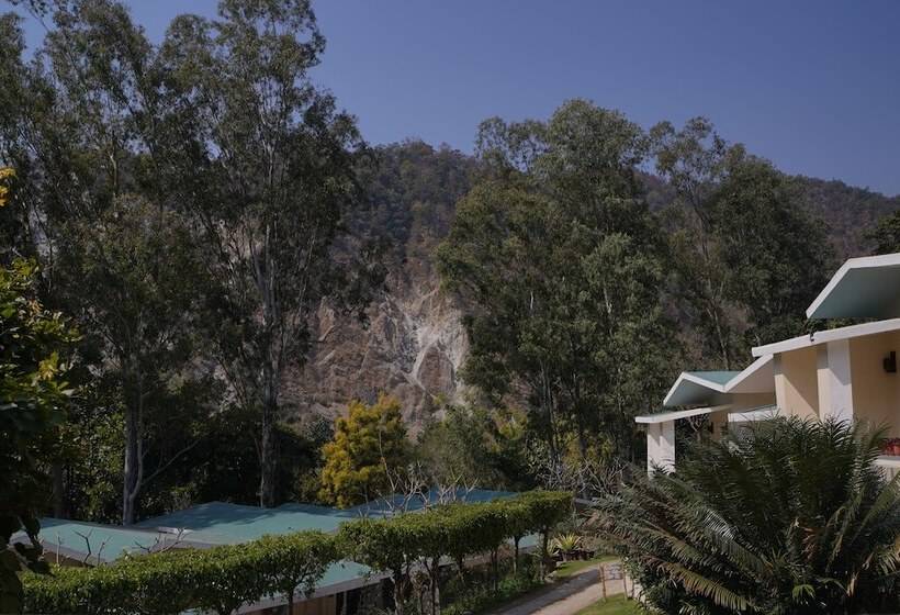 Отель The Solluna Resort