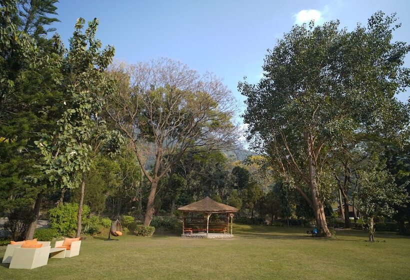 Отель The Solluna Resort