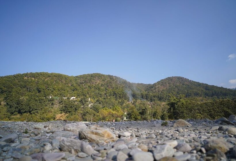 Отель The Solluna Resort