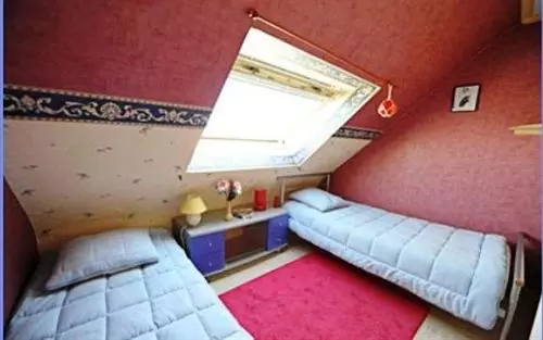 Maison d'Hotes Joliot Curie Bed & Breakfast