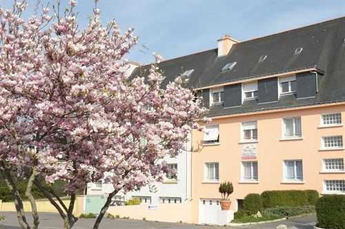 Maison d'Hotes Joliot Curie Bed & Breakfast