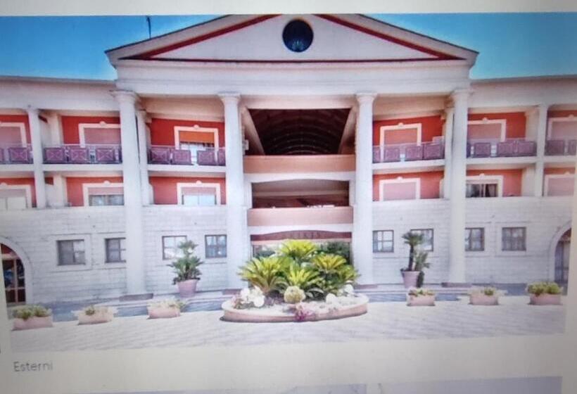 בית מלון כפרי Akiris