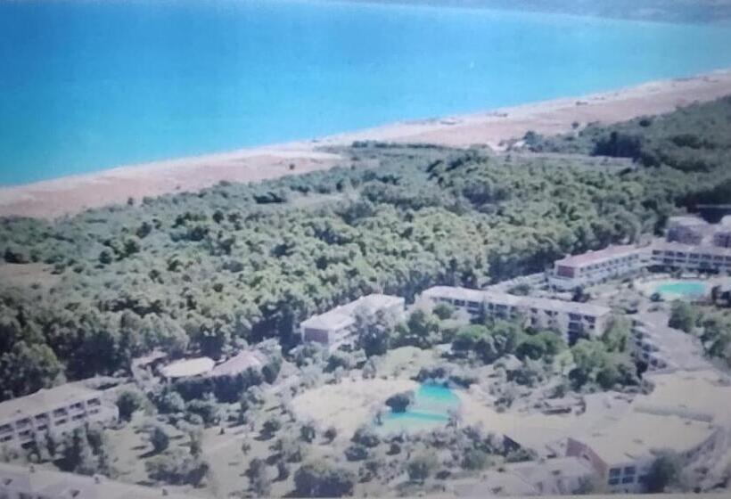 בית מלון כפרי Akiris