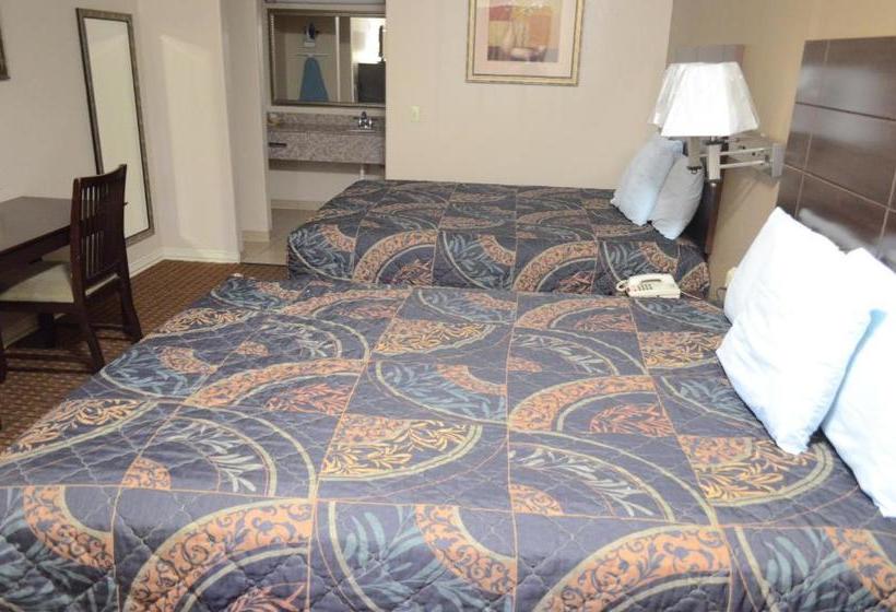 هتل Budget Host Inn & Suites