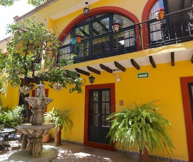 בית מלון כפרי Casa Mia Suites