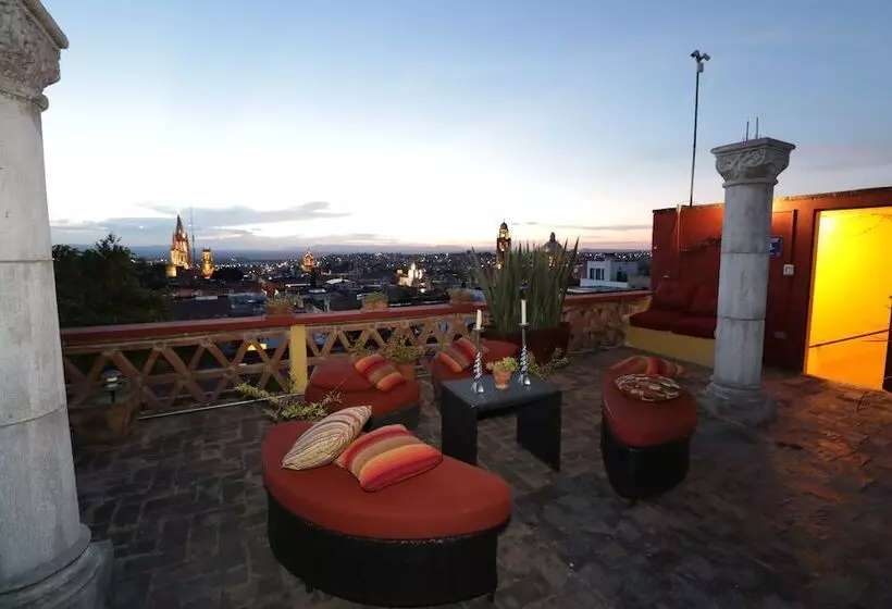 בית מלון כפרי Casa Mia Suites