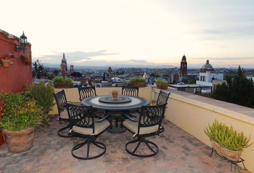 בית מלון כפרי Casa Mia Suites