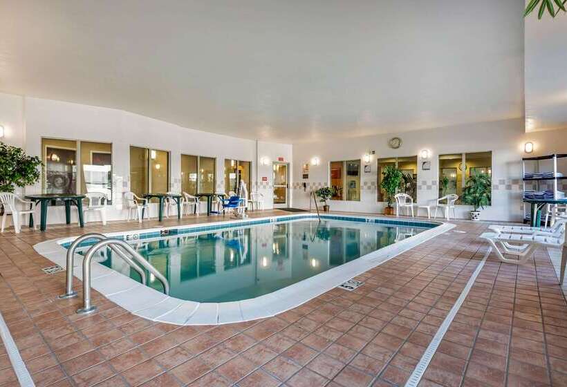 فندق Comfort Suites Cincinnati Airport