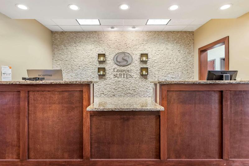 فندق Comfort Suites Grand Rapids North