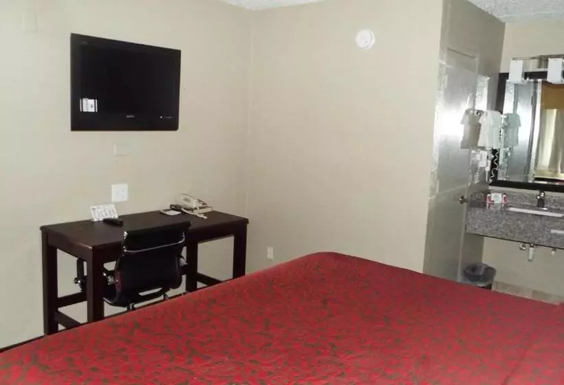 هتل Days Inn & Suites By Wyndham Springfield On I44