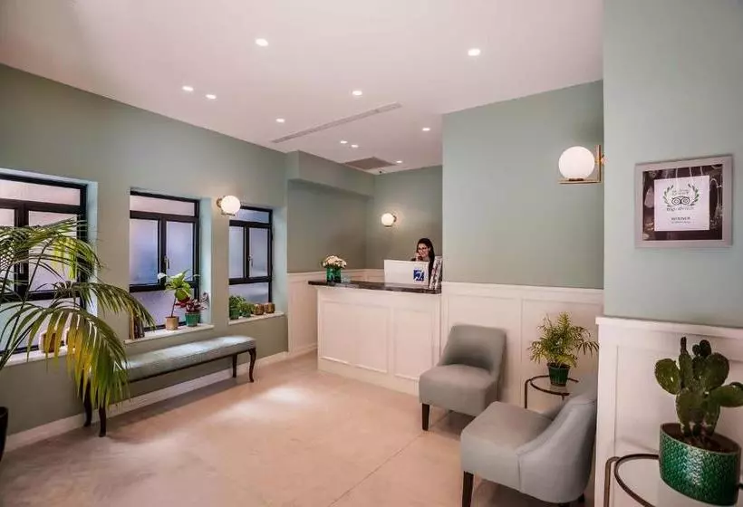 ホテル Dizengoff Suites