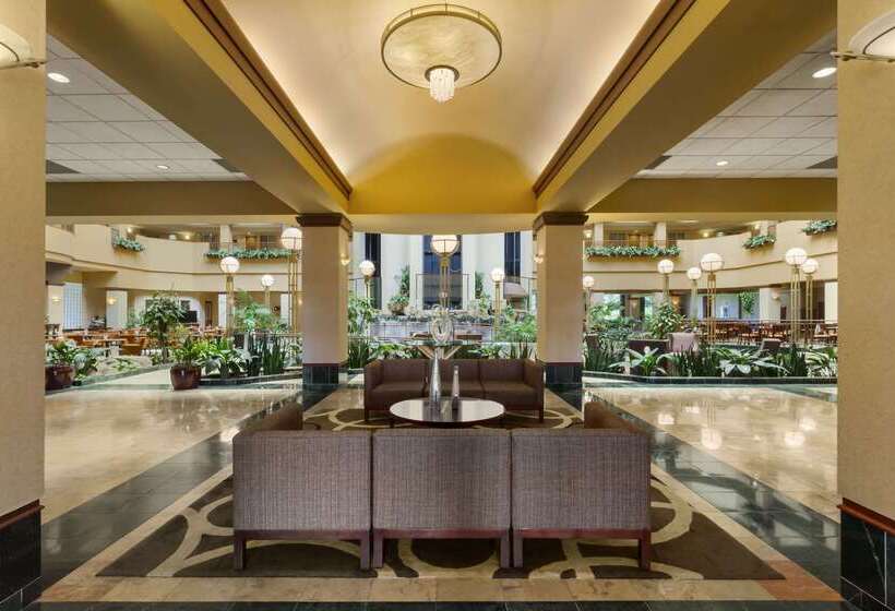 فندق Embassy Suites By Hilton Portland Airport