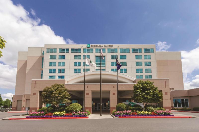 فندق Embassy Suites By Hilton Portland Airport