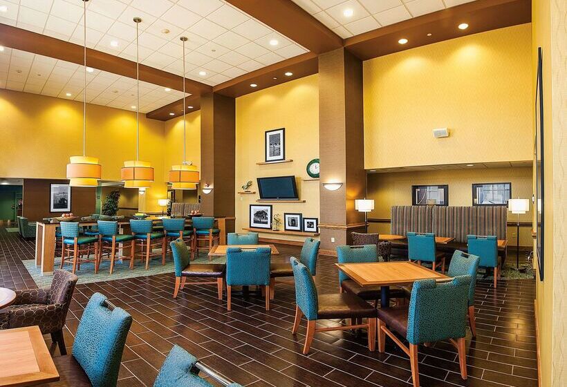 فندق Hampton Inn & Suites Chesapeake Square Mall