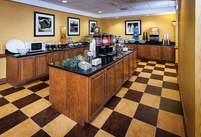 فندق Hampton Inn & Suites Chesapeake Square Mall