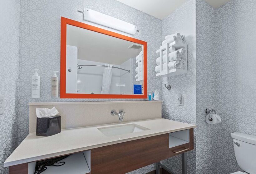 בית מלון כפרי Hampton Inn & Suites Greeley