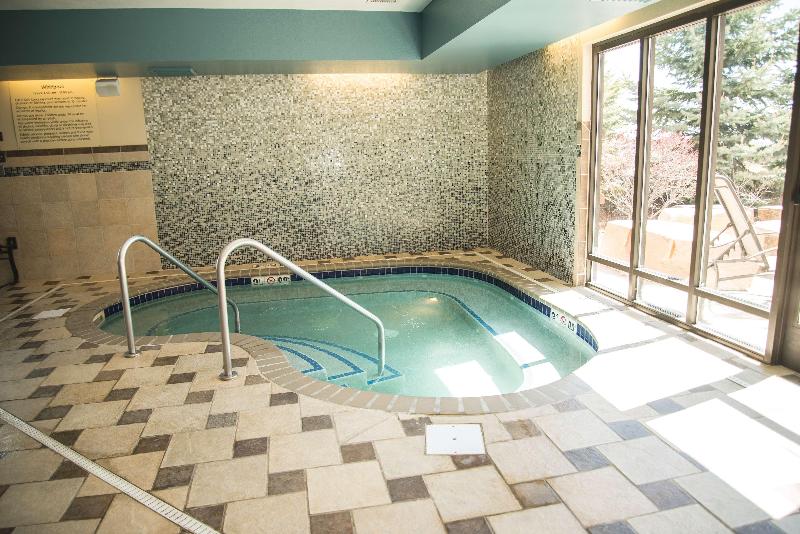 בית מלון כפרי Hampton Inn & Suites Greeley