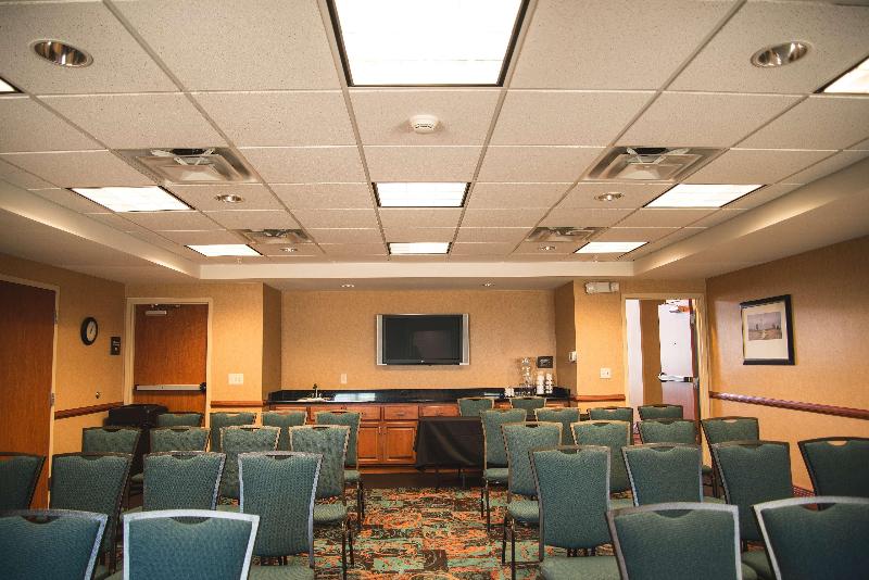 בית מלון כפרי Hampton Inn & Suites Greeley