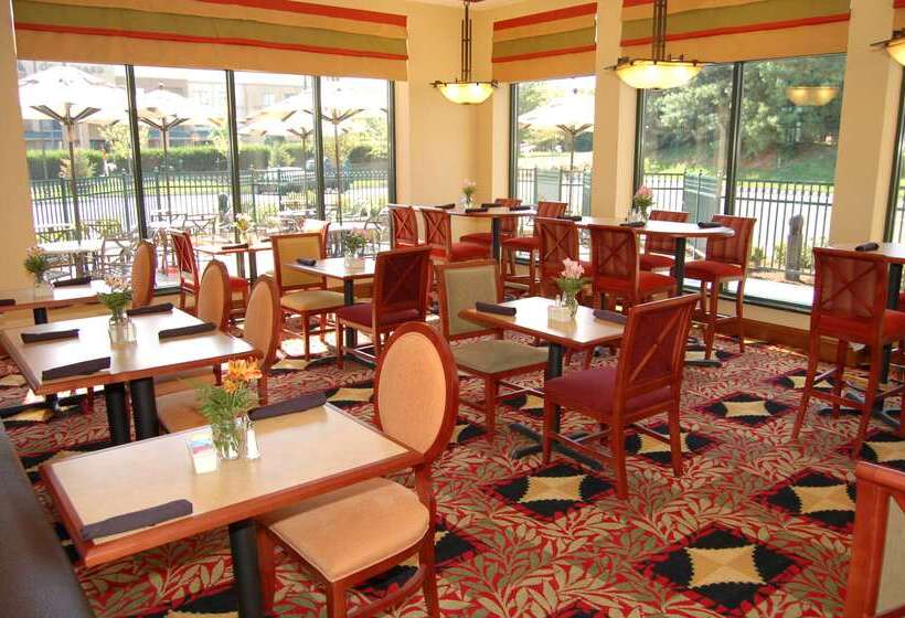 فندق Hilton Garden Inn Bowling Green