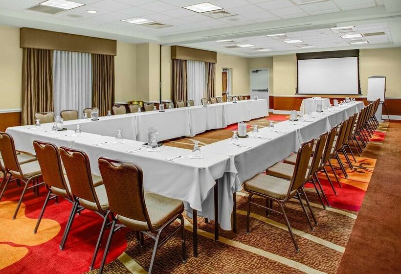 酒店 Hilton Garden Inn Danbury